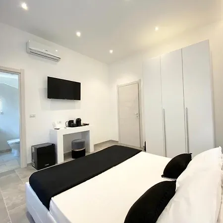 Apartment International House