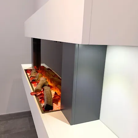 International House Apartment *