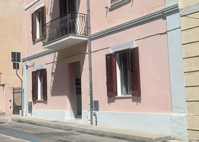 International House Apartment *