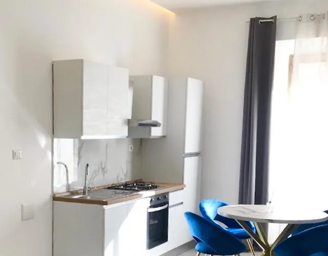 Apartment International House